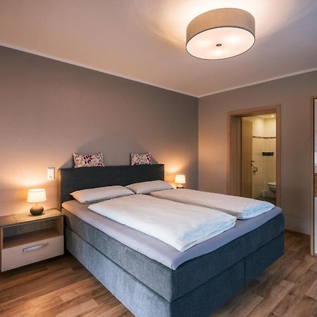 Bed and Breakfast Ferienweingut Hirschen Schulstrasse Burg  Exterior foto