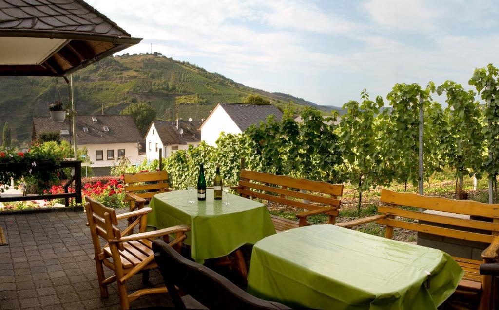 Bed and Breakfast Ferienweingut Hirschen Schulstrasse Burg  Exterior foto