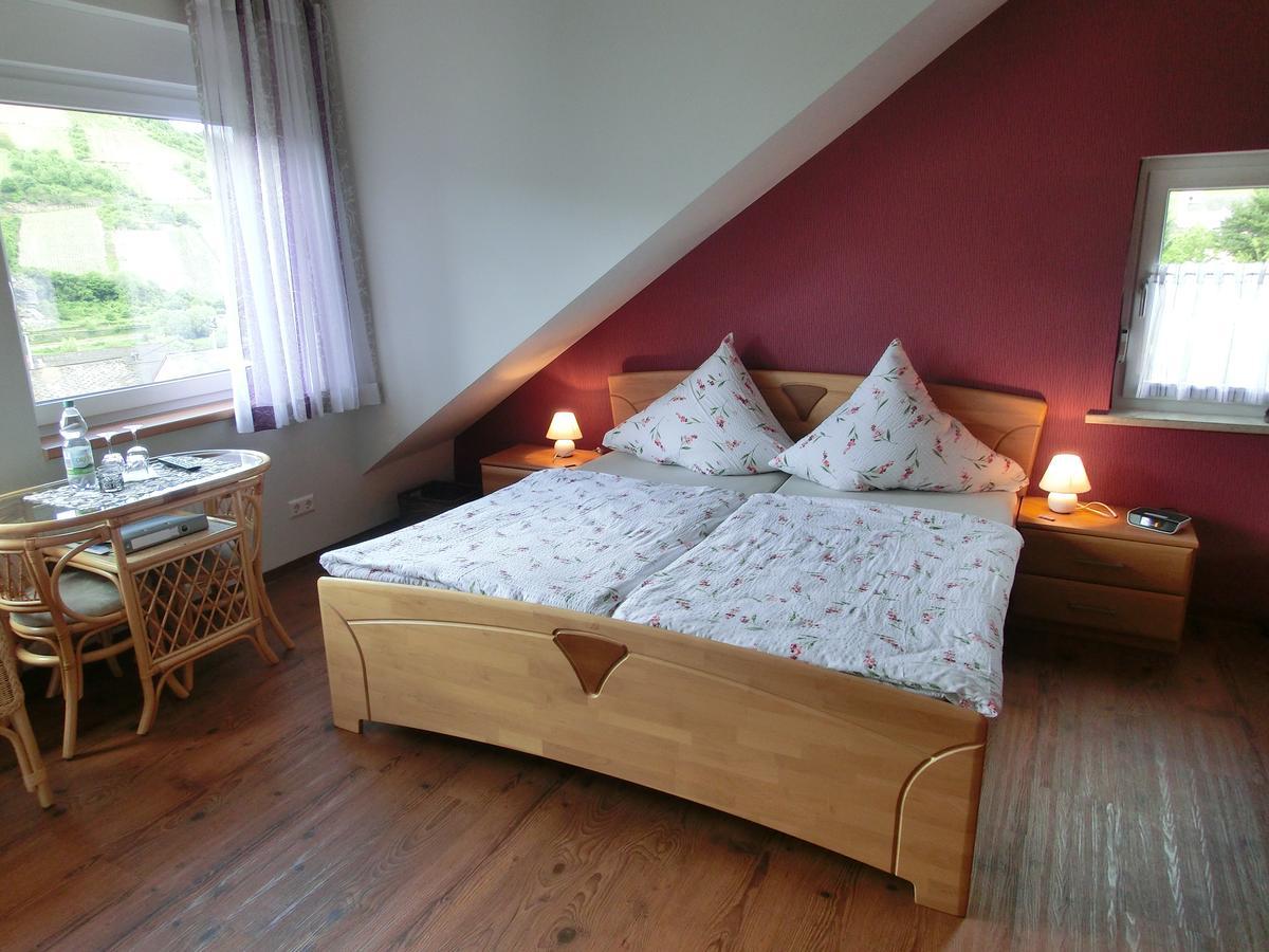 Bed and Breakfast Ferienweingut Hirschen Schulstrasse Burg  Exterior foto